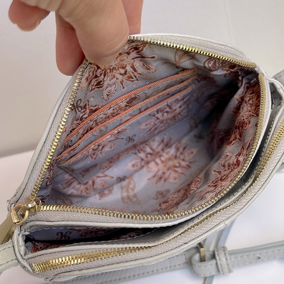 HOBO Evella Crossbody - Picture 7 of 16